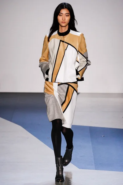 Look 13